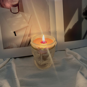 Bougie anti-moustiques parfumée de 10 oz avec motif en relief, naturelle, OEM, ODM, marque privée, vente en gros - Product Image 4