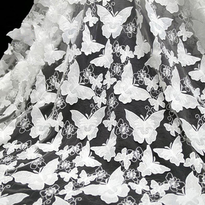 Última moda leche seda blanco bordado 3D mariposa por todas partes tela de malla para vestido de novia vestido de noche - Product Image 3