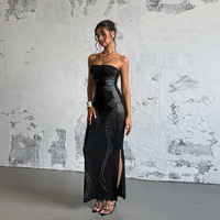 Robe longue élégante noire sans bretelles pour femme, ornée de strass, moulante, à fente haute, pour soirée de bal ou événement formel