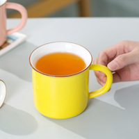 Vente en gros de tasses en porcelaine émaillée de 70 ml, 150 ml, 260 ml, 400 ml, deux couleurs, design personnalisé avec logo, tasses à lait, mug en céramique émaillée pour cadeau