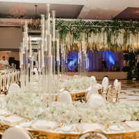 Table de banquet moderne de luxe en acier inoxydable, table de mariage en forme de papillon dorée serpentine pour événement