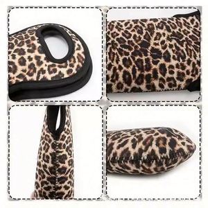 Funda de Neopreno Personalizada para Botellas de Vino para Entusiastas del Pickleball - Product Image 5