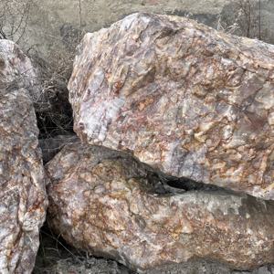 หินควอตซ์ไฟแดงธรรมชาติขนาดใหญ่ ขายส่งราคาพิเศษ หินดิบไม่ขัดเงา - Product Image 2
