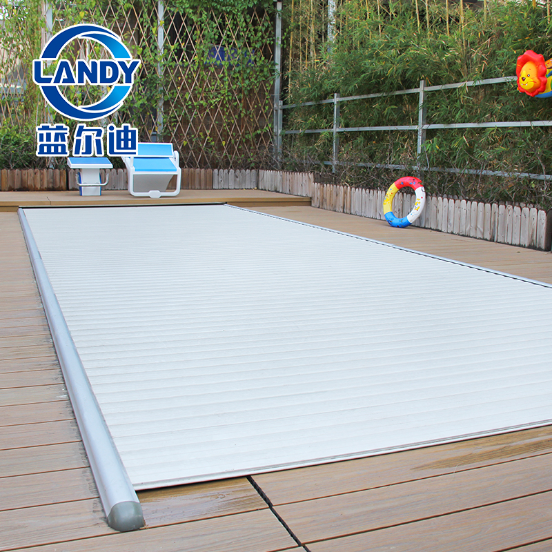 Couverture de piscine à rails en aluminium blanc