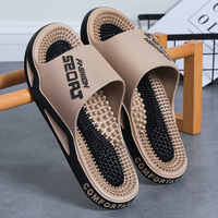 Chaussons de massage pour couples, style homme, respirants, antidérapants, semelle extérieure en PVC amortissante, pour salle de bain et douche, nouvelle arrivée 2026, points d'acupression