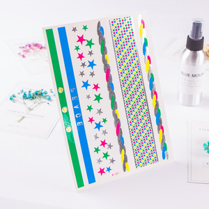สติ๊กเกอร์สักชั่วคราว สีทองเมทัลลิก ดีไซน์สะดุดตา สำหรับติดแขน ใส่ไปงานปาร์ตี้ กันน้ำ พิมพ์ลายแบบทรานเฟอร์ ฟิล์ม PET ขนาดเดียว - Product Image 3