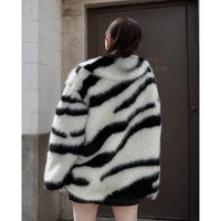 Manteau long d'hiver pour femme avec motif à carreaux zébrés, col en fausse fourrure de renard, épais, moelleux, à capuche, vêtement d'extérieur écologique