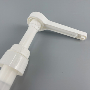ปั๊มขวดพลาสติกสีขาว 38/410 ป้องกั<span class=keywords><strong>น</strong></span>การหก แบบขันเกลียว สำหรับ<span class=keywords><strong>น</strong></span>้ำผึ้งและน้ำเชื่อม เกรดอาหาร ปลอดสาร BPA <span class=keywords><strong>รั</strong></span>บพิมพ์โลโก้สีตามสั่ง - Product Image 5