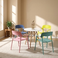 Chaise de salle à manger en plastique en gros, tabouret simple avec dossier, chaise de salle à manger scandinave, chaise à dossier pour la maison, fauteuil épaissi