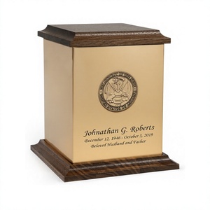 Urnes cubiques en laiton bronze et noyer emblème de l'armée pour cendres humaines avec sac en velours gratuit - Product Image 1