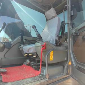 Excavatrice sur chenilles Volvo EC210 d'occasion de 21 tonnes, de haute qualité, avec moteur, en excellent état, en vente - Product Image 6