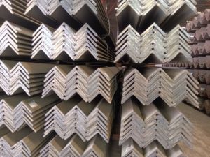 <span class=keywords><strong>Barre</strong></span> d'angle en acier <span class=keywords><strong>galvanisé</strong></span> à chaud 30x30 40x40 50x50mm, égal et inégal, norme Q235 GB, pour la construction - Product Image 5