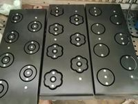 Machine de découpe automatique personnalisable pour beignets, mochi, Berliner, croissants en forme de cœur, avec ligne de production de beignets à la levure PLC