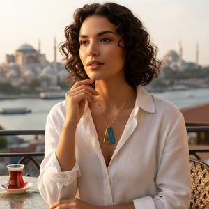 Collier à breloques personnalisées en or massif 14K avec initiales d'identité personnalisées Bijoux fins pour femmes fabriqués en Turquie - Product Image 3
