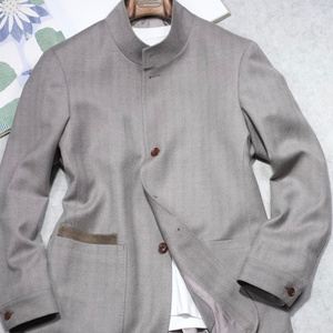 Blazer Grigio Personalizzato con Colletto alla Coreana, Monopetto, in Tessuto Polycaprio Italiano, Lana a Spina di Pesce, Traspirante, Vestibilità Slim, per Business - Product Image 1