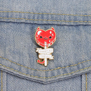 Lief Als Hel Emaille Pin Demon Gezicht Lolly Broche Halloween Revers Badge Sieraden Cadeau Voor Vrienden Rugzak - Product Image 1