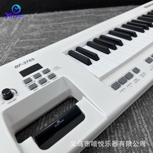 บิ๊กฟันคีย์บอร์ดอิเล็กทรอนิกส์ 37 คีย์ สีขาว สำหรับเด็ก ของเล่น เครื่องดนตรี - Product Image 4