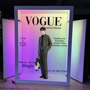 Boîte photo matelassée pour iPad avec compatibilité caméra – Style magazine élégant pour défilés de mode et événements sur le tapis rouge, Bluetooth - Product Image 1