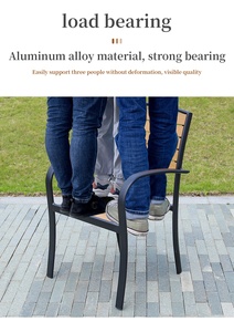 Set di <span class=keywords><strong>Tavolo</strong></span> e <span class=keywords><strong>Sedie</strong></span> da <span class=keywords><strong>Giardino</strong></span> in Teak dal Design Moderno per Esterni - Product Image 4