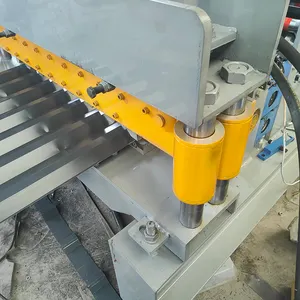 Rouleau de tôle de toit à double étage entièrement automatique à grande vitesse et haute précision formant la machine de fabrication de carreaux