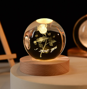 Lámpara LED 3D de Bola de Cristal de 6cm con Ilusión Óptica, Base de Madera Maciza Tallada a Mano, Soporte de Luz 3D de Madera, Moderna, USB, Regulable - Product Image 2