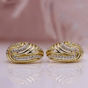 Orecchini a polsino geometrici traforati da donna con motivo totem, accessori per l'orecchio per uso quotidiano - Product Image 3