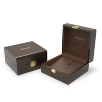 Boîte à bijoux carrée imprimée de luxe, emballage cadeau en papier personnalisé, vente en gros, Saint-Valentin
