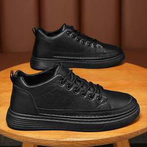 1 1 nuevos zapatos antideslizantes impermeables transpirables versión coreana de zapatos de tabla casuales negros para hombres - Product Image 2