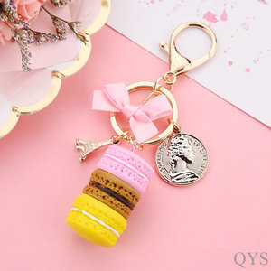 QYS Porte-clés créatif en résine motif macaron, pendentif couleur bonbon nœud et tour Eiffel, cadeau porte-clés - Product Image 3