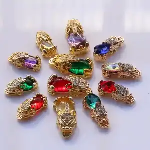 Honor Of Crystal Nail Sequin Bubuk Hancur Tidak Teratur Batu Kaca Decals 3d Warna Campuran Ukuran Serpihan Dekorasi Kuku