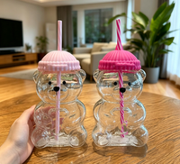 Tasse à café en verre borosilicate personnalisable Ours en peluche de Noël 2026, 20 oz, avec couvercle résistant à la chaleur et paille, compatible lave-vaisselle et micro-ondes
