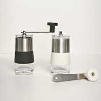 Kit de préparation manuelle du café 6 pièces avec pot, moulin à manivelle portable, cuillère et filtres – Nouveauté : Ensemble cadeau pour café artisanal