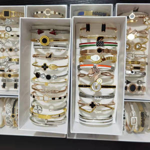 Assortiment de bracelets en acier inoxydable et <span class=keywords><strong>titane</strong></span> à prix réduit, designs variés et aléatoires, bijoux sans rouille - Product Image 2