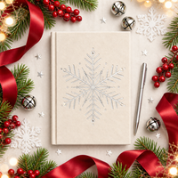 Carnet A5 personnalisé en suède crème avec flocon de neige argenté, reliure cousue, logo gaufré, 80 feuilles, ruban