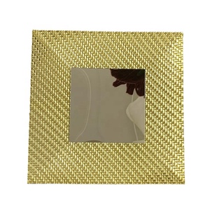 Platos Decorativos de Cristal para Espejo, para Bodas y Eventos, con Borde Dorado Trigo, Platos Base Cuadrados de Plástico - Product Image 1