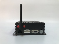 Bus 8CH RCA VGA MDVR enregistreur de véhicule 512G carte SD système NVR Mobile navire autobus scolaire caméras de sécurité moniteur DC8-36V