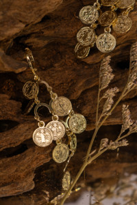 ต่างหูห่วงดีไซน์ระย้าประดับเหรียญชุบทอง 18k แบบคลาสสิก สวยหรู น้ำหนักเบา ระยิบระยับ - Product Image 3