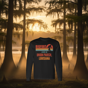 Maglietta a maniche lunghe Bigfoot Lives In Union Parish Louisiana - Product Image 3