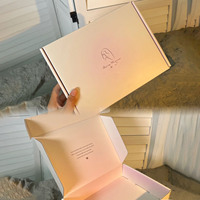 Caja de Regalo de Cartón Corrugado Reciclable y Ecológica Personalizada para Chocolates, con Relieve, Laminado Brillante/Mate y Recubrimiento UV