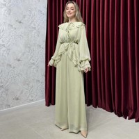 Ensemble Abaya Deux Pièces R-802 Luxe Traditionnel Élégant avec Haut en Polyester à Volants et Pantalon Évasé à Jambes Larges Longueur Cheville