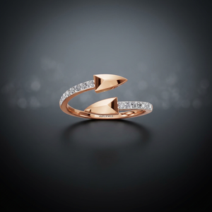 Anillo Abierto de Moda con Flecha Geométrica y Diamante Cultivado en Laboratorio para Mujer, Anillo de Compromiso o Aniversario en Oro de 10K, 14K, 18K, Plata 925, 935 - Product Image 1