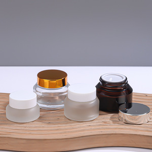 Envase de suero cosmético con hombro inclinado, pulverizador de pelo, frasco de vidrio rosa para cuidado de la piel de 50ml, tapas de plástico con bomba, MOQ bajo - Product Image 1