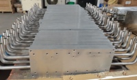 Production professionnelle de radiateurs en plaques d'alliage d'aluminium sur mesure et de robinets en acier inoxydable