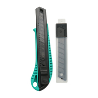 Couteau à usage unique de conception OEM avec lame en acier à haute teneur en carbone-Échantillon gratuit-Style bouton-poussoir