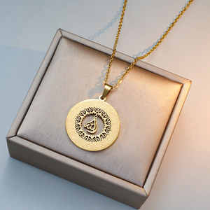 Collana Islamica in Oro 18K Anti-ossidazione, Ciondolo Ottagonale in Acciaio Inossidabile 316L con Scritta Araba, Gioiello Musulmano, Regalo per Eid Ramadan 2026 - Product Image 2