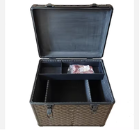 Boîte à équipement personnalisable pour chevaux et cavaliers, trousse de toilettage avec fonctions de nettoyage pour les soins équestres