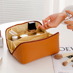 Sac cosmétique de <span class=keywords><strong>voyage</strong></span> portable de grande capacité Sac de maquillage de stockage multifonctionnel Sac de maquillage en cuir Pu - Product Image 5