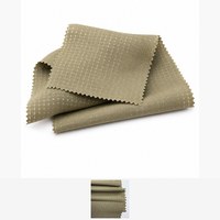 Tissu en maille nylon mat 85 GSM couleur personnalisée, extensible dans les 4 sens, respirant pour pantalons et vestes d'extérieur, vêtements de performance