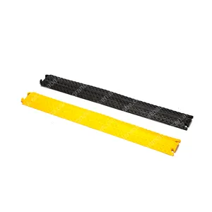 Single Channel Heavy Duty Custom Cover Flexible Speed Hump Rubber Ramp Cable Protector cable bridge