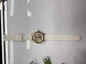 Orologio al Quarzo da Donna Hyf con Quadrante Decorato con Diamanti e Strass, Cinturino in Silicone Bianco, Elegante Orologio Analogico Rotondo alla Moda - Product Image 3